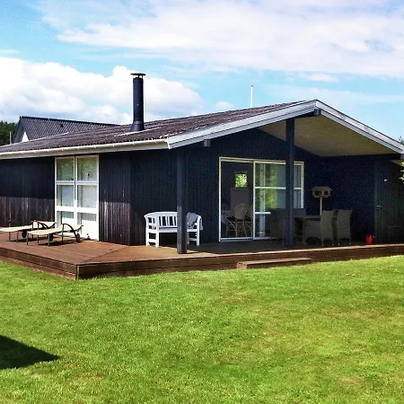 Two-bedroom Holiday In Svendborg 4 *
