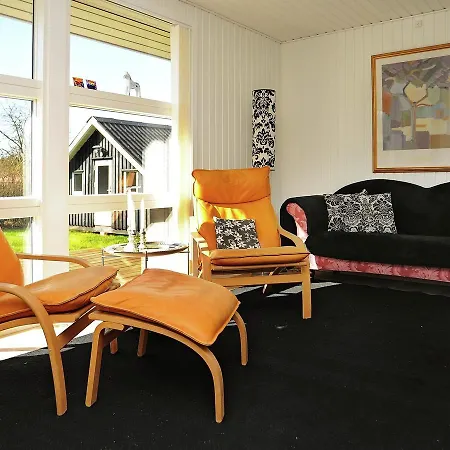 Two-bedroom Holiday In Svendborg 4 *