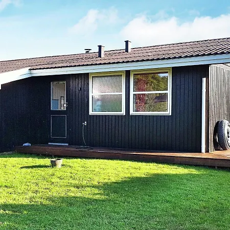 Two-bedroom Holiday In Svendborg 4 Hébergement de vacances Thurø By