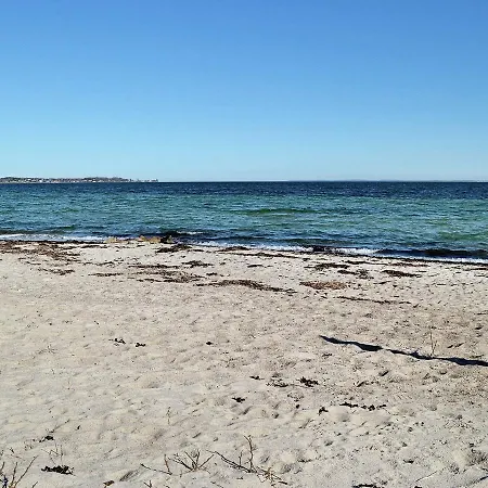 Two-bedroom Holiday In Svendborg 4 * Thurø By