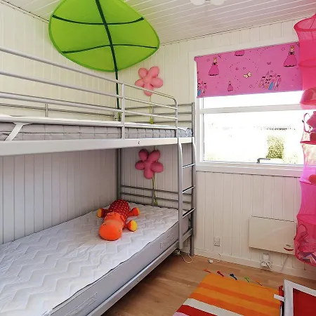 Two-bedroom Holiday In Svendborg 4 Hébergement de vacances Thurø By