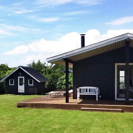 Hébergement de vacances Two-bedroom Holiday In Svendborg 4 *